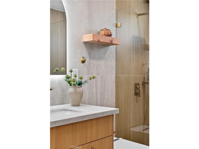 Discover this beautifully remodeled 3-bedroom, 2-bathroom gem in - photo 12
