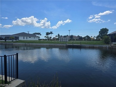 Nice and Cleared GULF ACCESS LOT with WESTERN Rear Exposure - photo 3