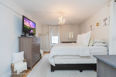 Welcome to your new home! Nestled on the 2nd floor of a - photo 17