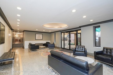 Welcome to your new home! Nestled on the 2nd floor of a - photo 20