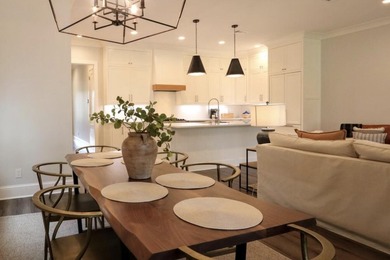 New Construction! Built just two years ago, this fully furnished - photo 2
