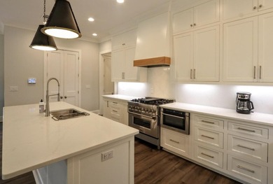 New Construction! Built just two years ago, this fully furnished - photo 5