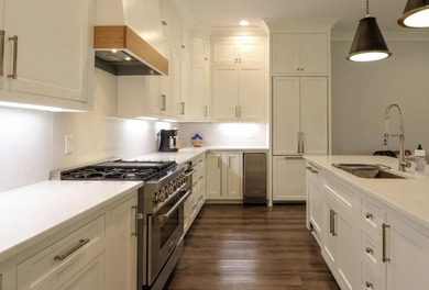 New Construction! Built just two years ago, this fully furnished - photo 7