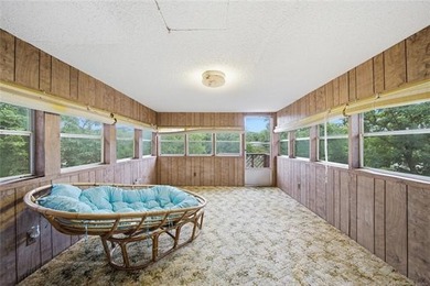 Fisherman's Paradise on Lake Hudson! Escape to a quiet, rustic - photo 32