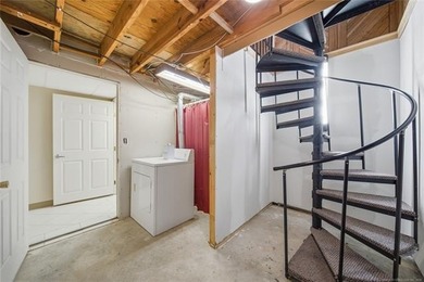 Fisherman's Paradise on Lake Hudson! Escape to a quiet, rustic - photo 34