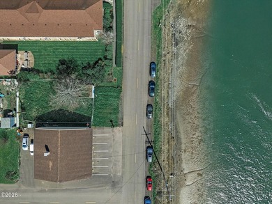 Unobstructed water view C-2 retail/ commercial- zoned. /mixed - photo 2