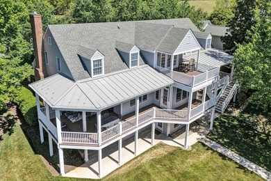 Stunning Lakefront Contemporary  Designed for comfortable - photo 3