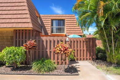 (private lake, pond, coastal) Townhome/Townhouse For Sale in Jupiter Florida