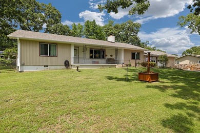 Welcome to your ideal lake getaway or permanent retreat! This - photo 3