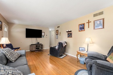 Welcome to your ideal lake getaway or permanent retreat! This - photo 10