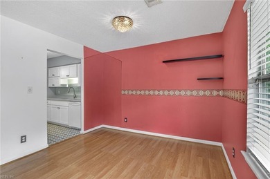 Spacious condo at the Arbors in Newport News on the second floor - photo 11