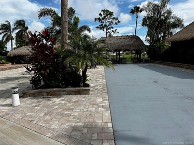 Prime Lakefront Lot with Golf Course Views - Fully Furnished! - photo 15