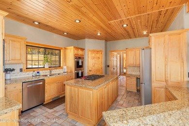 Welcome to your mountain retreat in Star Valley Ranch-where - photo 25