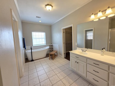 Don't Miss your chance to live in the very sought after Gap - photo 28