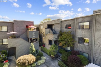 Lake Condo For Sale in Portland, Oregon
