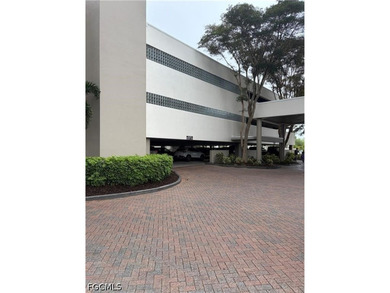 BACK ON THE MARKET: Beautiful 3-bedroom two bath 14th floor - photo 3