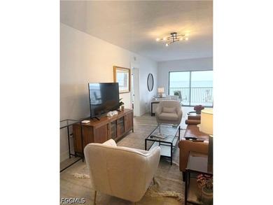 BACK ON THE MARKET: Beautiful 3-bedroom two bath 14th floor - photo 10