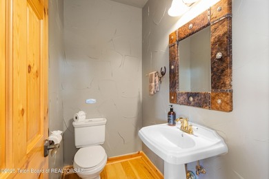 Welcome to your mountain retreat in Star Valley Ranch-where - photo 40