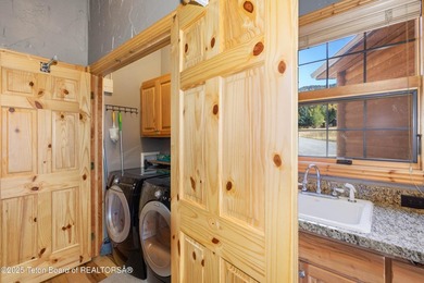 Welcome to your mountain retreat in Star Valley Ranch-where - photo 42