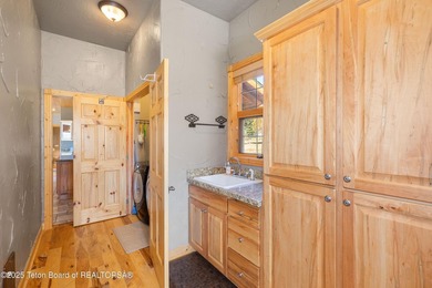 Welcome to your mountain retreat in Star Valley Ranch-where - photo 43
