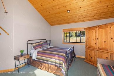 Welcome to your mountain retreat in Star Valley Ranch-where - photo 52