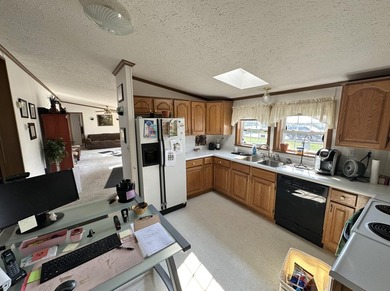 Welcome to this inviting single-story home, perfectly situated - photo 4