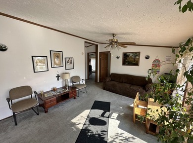 Welcome to this inviting single-story home, perfectly situated - photo 7