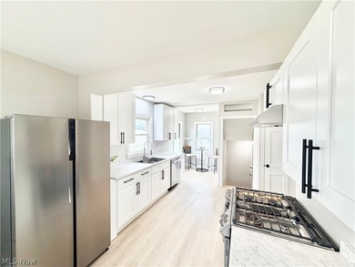 Welcome home to this fully remodeled, move-in-ready Cape Cod - photo 8