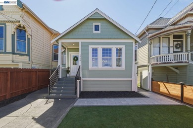 Built in 1910, this charming 3 bdrms/2 baths, move-in-ready home - photo 1