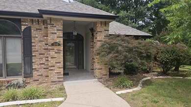 THIS IS A GREAT ''ALL ONE LEVEL'' RANCH.... LOCATED ON A - photo 3