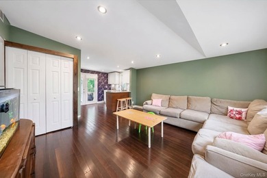 Welcome to this well-maintained three-bedroom, one-bathroom - photo 5