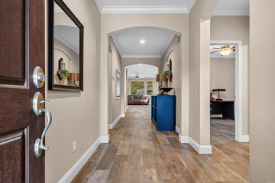 Got room to spread out? This all-brick, 1-level 4-bedroom - photo 2