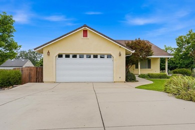 BRAND NEW ROOF!! Don't miss out on this Beautiful Home at the - photo 2