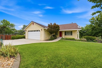BRAND NEW ROOF!! Don't miss out on this Beautiful Home at the - photo 4