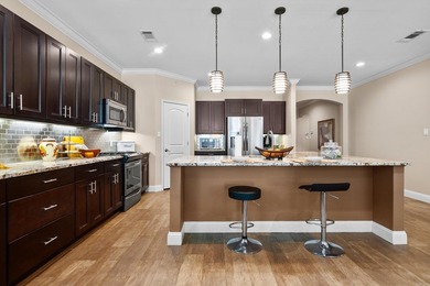 Got room to spread out? This all-brick, 1-level 4-bedroom - photo 8