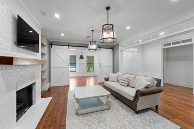 Welcome to your private sanctuary! This stunning estate resting - photo 9