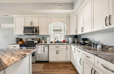 Lake Wawasee living at its best! Built in 2019, this - photo 11