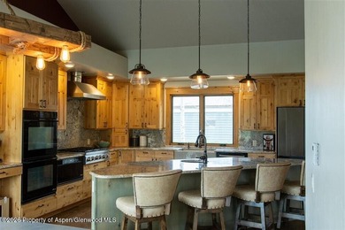 Experience unprecedented country living just 1.5 miles from - photo 13