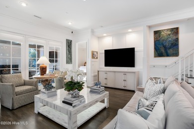 1810 Mews Drive | Landfall Resort-style outdoor living sets 1810