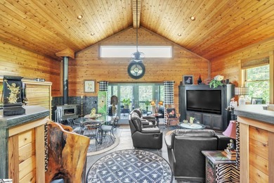 Contact listing agent Anna Ryan Surrounded by 2.39 private acres - photo 23