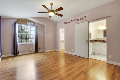Rare opportunity in sought-after North Palm Beach Heights! This - photo 25