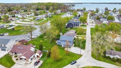 Lake Wawasee living at its best! Built in 2019, this - photo 31
