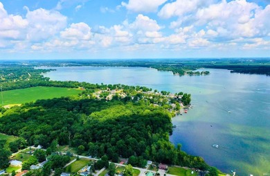 Lake Wawasee living at its best! Built in 2019, this - photo 33