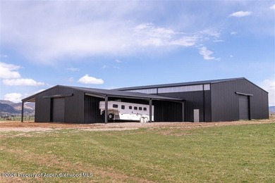 Experience unprecedented country living just 1.5 miles from - photo 39