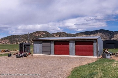 Experience unprecedented country living just 1.5 miles from - photo 44