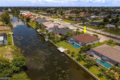 Welcome to this beautifully maintained 3-bedroom plus den heated - photo 6