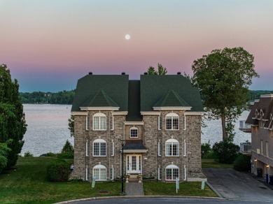  Condo For Sale in Laval (Sainte-Dorothée) 