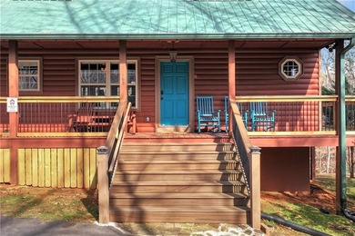 Stunning 3 bed 3 bath log cabin on 2.82 acres of serenity with a - photo 2