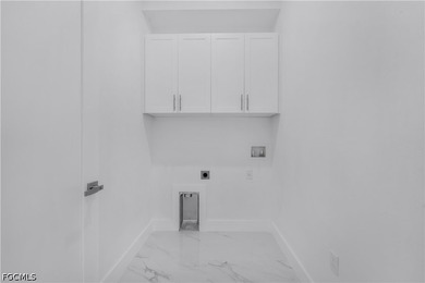 Be the first to live in this house, it has high-quality finishes - photo 4