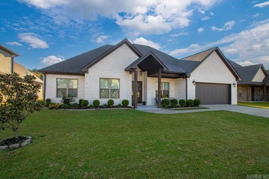 BEAUTIFUL, one level home located on the lake in Hurricane Lake - photo 4